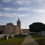La Paulina's Iii